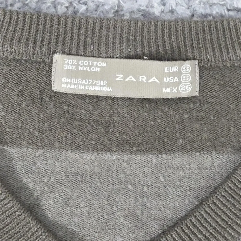 Zara Knit‎ Sweater Mens Small Gray Striped V Neck Cotton Lightweight Pullover